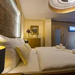 Wellness Mery 招待所 3*