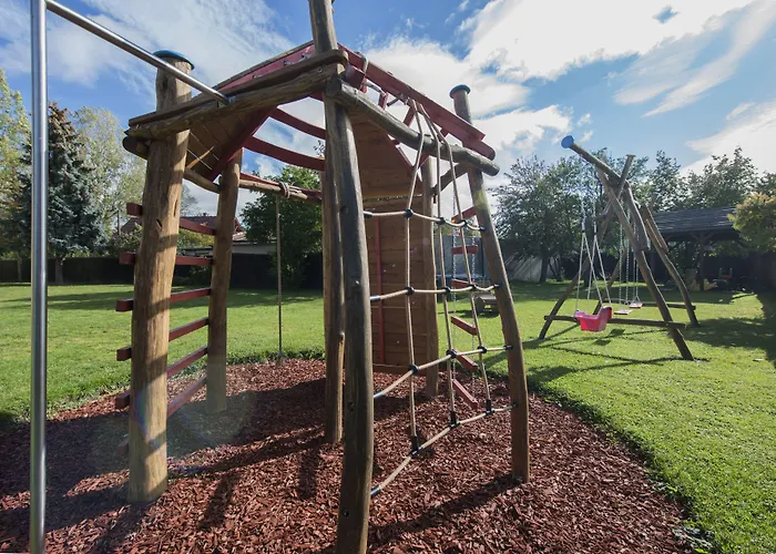 Wellness Mery Гостевой дом 3*